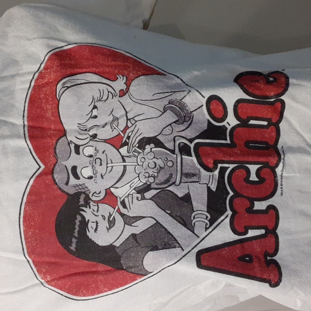 Size M Archie tee - Picture 2 of 3